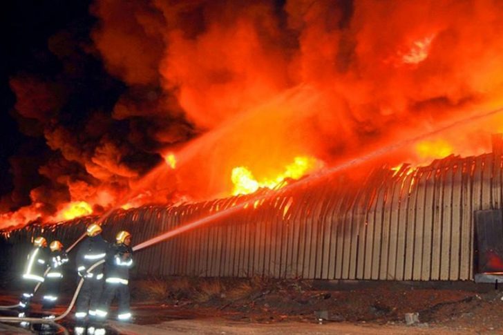 حسب شركة الخطوط الجوية الجزائرية:حريق مطار هواري بومدين بالعاصمة الجزائرية خلف خسائر مادية كبيرة