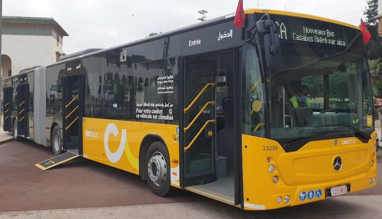 شركة “ألزا” تخرج عن صمتها بشأن رفع حافلاتها لعلم البوليساريو