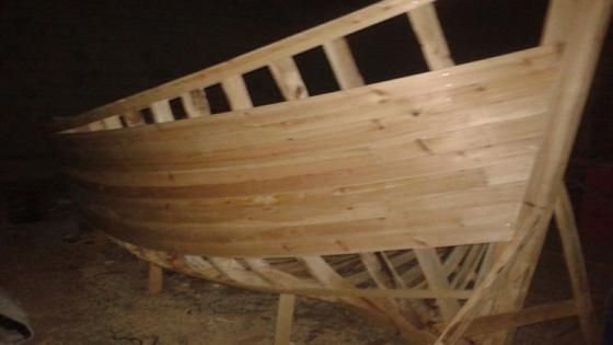 ورشة لصناعة القوارب يشتبه في توجيهها للهجرة السرية يورط ثلاث أشخاص ببوجدور