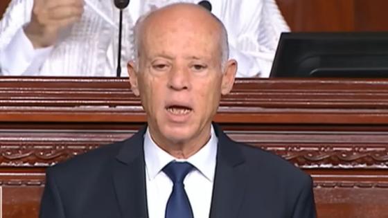 قيس سعيد يؤدي اليمين الدستوري