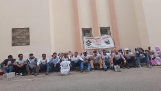 بزاف..المعطلين مالقين خدمة.. و مندوب الصيد البحري داير كونطرة مع متقاعدة