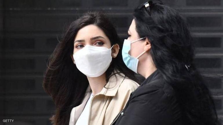 شركة خرجات بروكَرام قادر يعرف هوية بنادم وهو داير الكمامة على وجهو