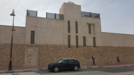 حملة الأيادي البيضاء وصلات للداخلة..حملة على قهاوي فالداخلة بعدما تحطو شكايات بسبب شراب لغير مرخص