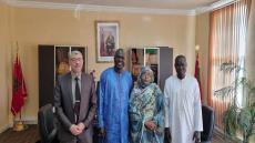 قنصل دولة السينغال بمدينة الداخلة يحل ضيفا على السيدة الجيدة اللبيك مديرة الأكاديمية