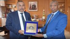 رئيس المجلس الجهوي “الخطاط ينجا” يستقبل سفير دولة جيبوتي
