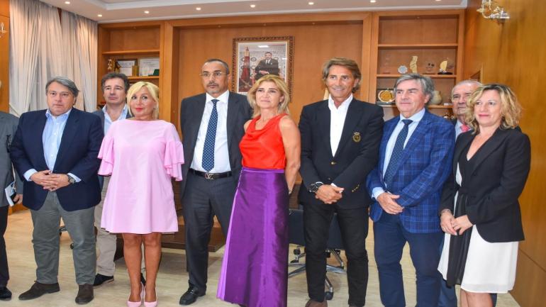 رئيس المجلس الجهوي السيد “الخطاط ينجا” يستقبل وفدا من المستثمرين الإسبان بمقر الجهة