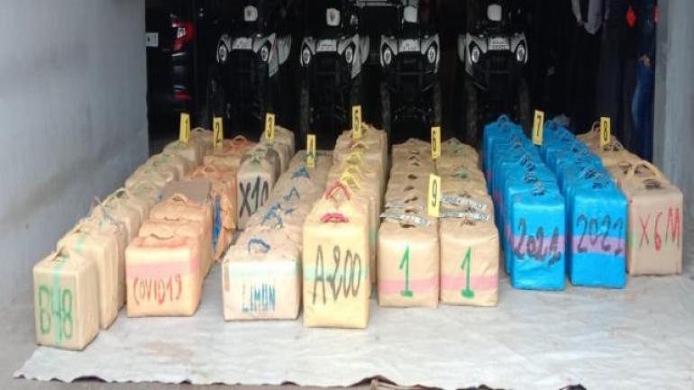 إجهاض عملية للتهريب الدولي للمخدرات وحجز 3 أطنان و300 كلغ من مخدر الشيرا