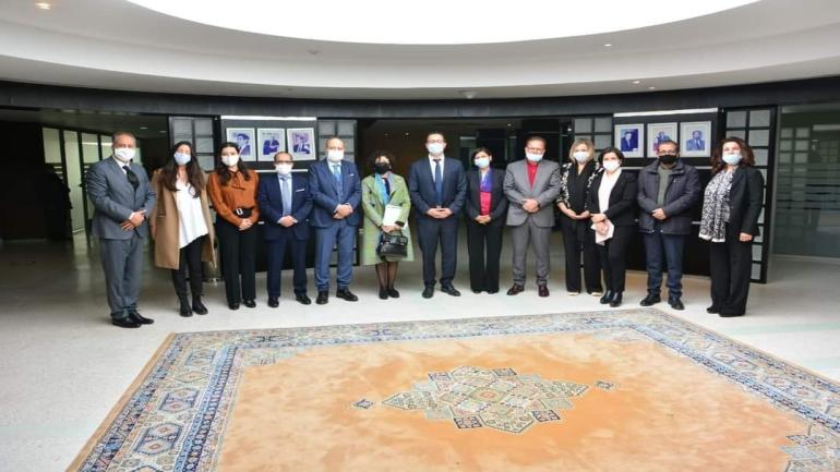 الاستاذ حمنا ماءلعينين ابن مدينة العيون عضو لجنة دعم الانتاج السينمائي الوطني وهذه سيرته الذاتية..التفاصيل