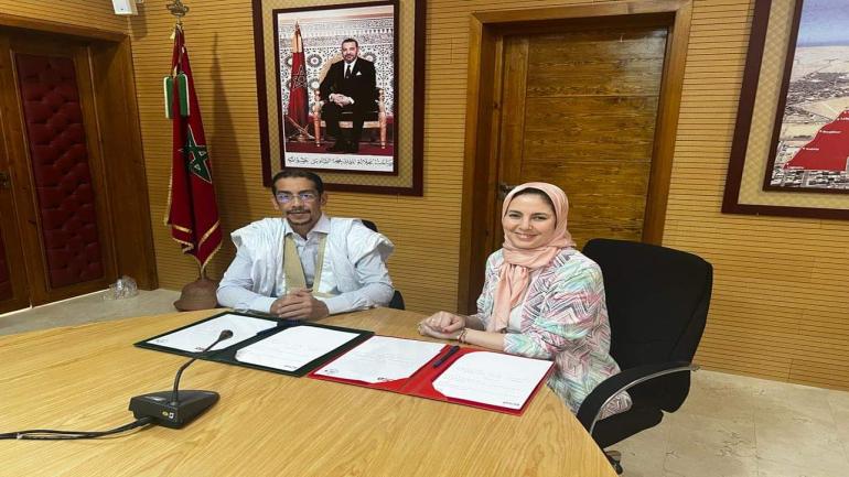 غرفة التجارة والصناعة والخدمات لجهة الداخلة وادي الذهب توقع اتفاقية شراكة وتعاون مع شركة هيلتي المغرب