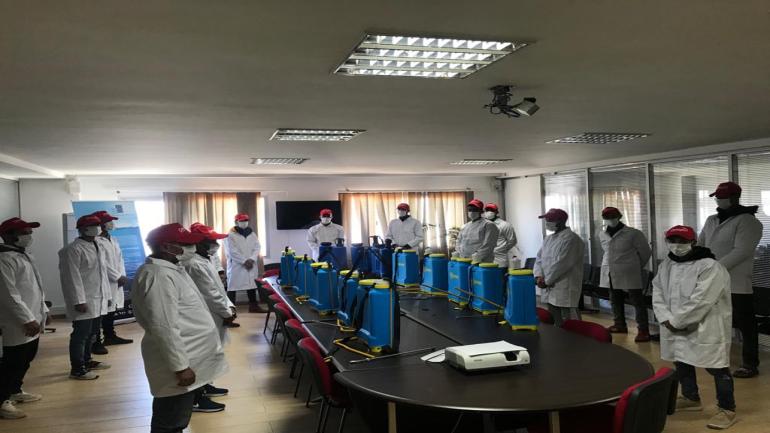 بالداخلة…مجموعة گينغ بيلاجيك تضع فريقا تقنيا متخصص في التعقيم تحت تصرف المكتب الصحي البلدي