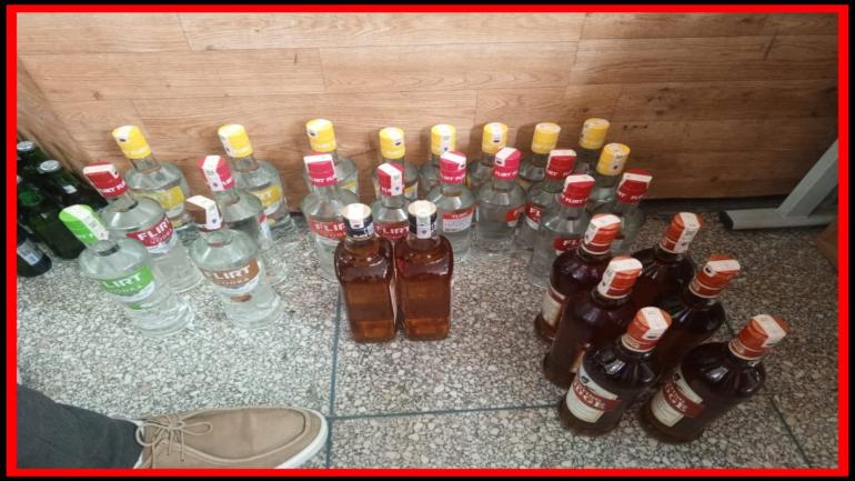 فرقة مكافة العصابات بالداخلة توقف مشتبه فيه في قضية تتعلق بالحيازة والاتجار في الخمور