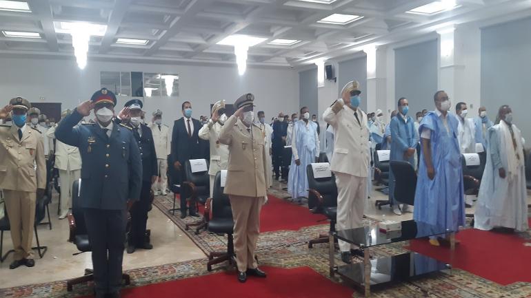 والي جهة الداخلة وادي الذهب يترأس مراسيم الانصات للخطاب الملكي بمناسبة الذكرى 21 لعيد العرش المجيد
