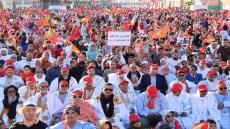 الداخلة.. مسيرة منددة بـ “الاعتداء الجبان” الذي استهدف مواطنين أبرياء بالسمارة