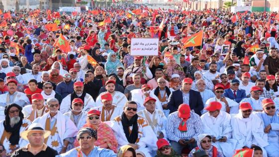 الداخلة.. مسيرة منددة بـ “الاعتداء الجبان” الذي استهدف مواطنين أبرياء بالسمارة