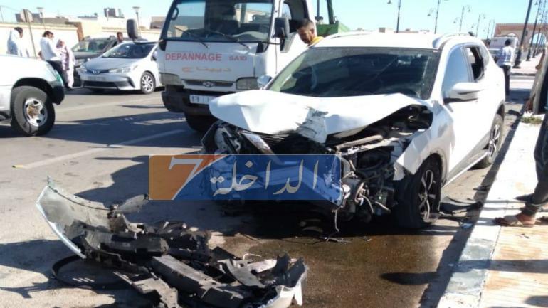 حادث سير خطير قرب حي “100دار” بالداخلة