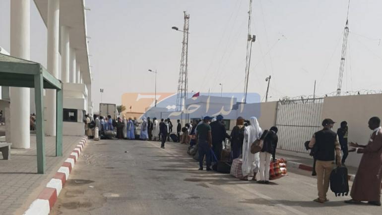 عملية جديدة لنقل الحاصلين الموريتانيين لبلدهم عبر معبر الكركرات
