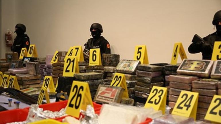 حجز شحنة مهمة ديال الكوكايين فطنجة ساوية فلوس صحيحة + تصاور