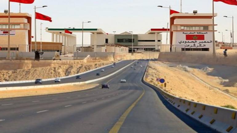 تمديد الطريق المزدوج تيزنيت-الداخلة إلى المعبر الحدودي “الكركرات”