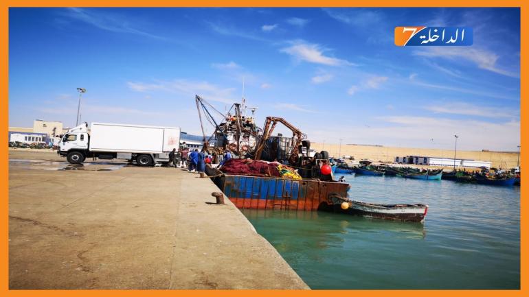 انخفاض مفرغات الصيد البحري بـميناء الداخلة