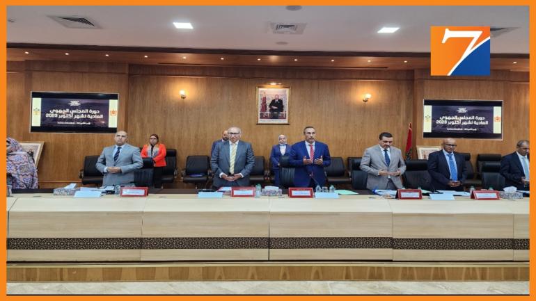 مجلس جهة الداخلة وادي الذهب يصادق على مشروع تهيئة كورنيش وشارع محمد الخامس