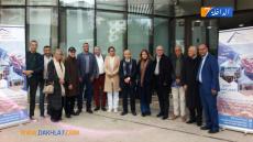 {"remix_data":[],"remix_entry_point":"challenges","source_tags":["local"],"origin":"unknown","total_draw_time":0,"total_draw_actions":0,"layers_used":0,"brushes_used":0,"photos_added":0,"total_editor_actions":{},"tools_used":{"transform":1},"is_sticker":false,"edited_since_last_sticker_save":true,"containsFTESticker":false}