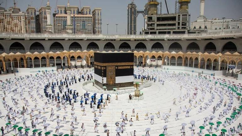 الحج هذ العام استثنائي مع كورونا.. الحجاج قلال بزاف وإجراءات وقائية صارمة