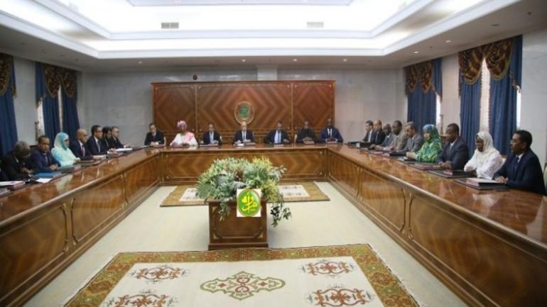 موريتانيا…استقالة حكومة الوزير الأول إسماعيل ولد الشيخ سيديا