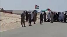 محسوبين على البوليساريو سدو هاذ صباح معبر الكركرات ..