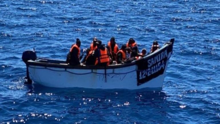 انقاذ 35 حراكَ مغربي وصلو لكناريا فجوج فلوكات