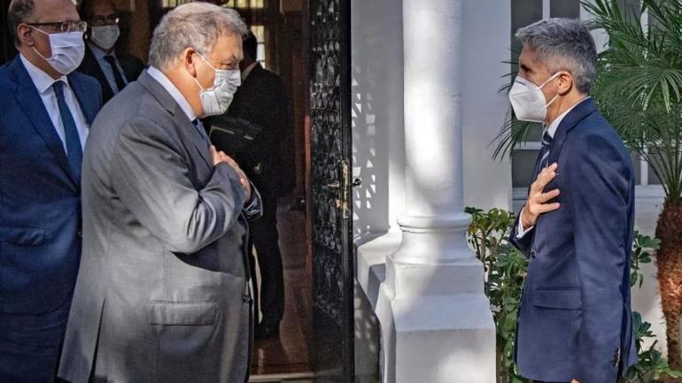 وزير الداخلية الاسباني يدعو المغرب إلى استنئاف ترحيل المهاجرين غير القانونيين