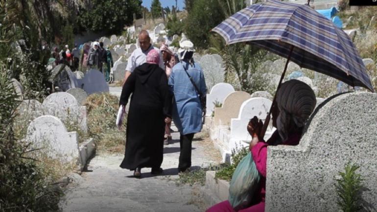 في ظل جائحة كورونا.. زيارة المقابر في ليلة القدر تستنفر السلطات الأمنية