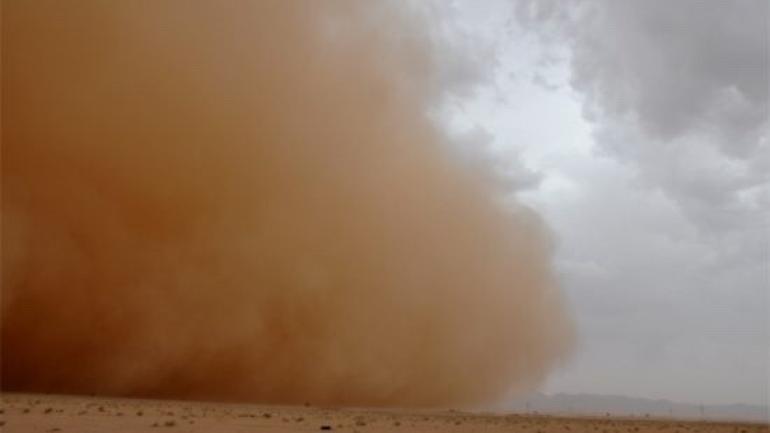 نشرة إنذارية : رياح صحراوية ”شديدة البرودة” تضرب الاقليم الصحراوي طوال هذا اليوم