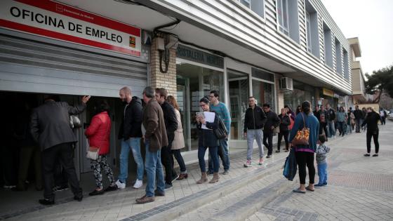 انخفاض عدد العاطلين إلى أقل من 2,5 مليون شخص بإسبانيا